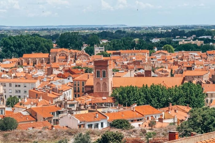 Où vendre une collection de timbres à Nîmes, Perpignan et en Languedoc-Roussillon en 2026 ?