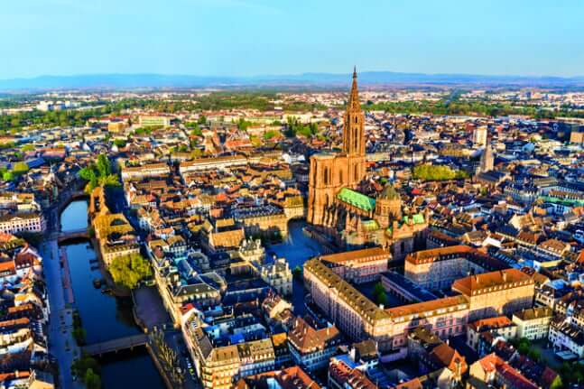 Où vendre une collection de timbres à Strasbourg et en Alsace en 2026 ?