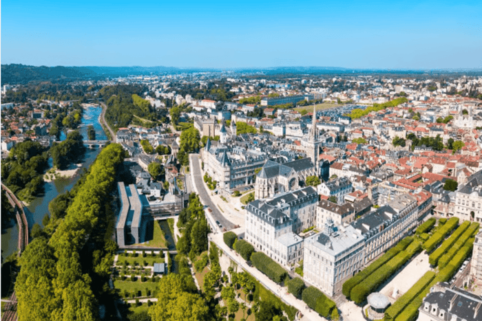 Où vendre une collection de timbres à Pau et dans le Sud-Ouest en 2026 ?