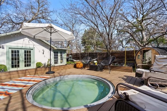 STOCK TANK POOL SHADE IDEAS TO KEEP YOU COOL THIS SUMMER