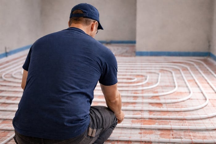 Fußbodenheizung verlegen – Wärme von unten, Komfort überall