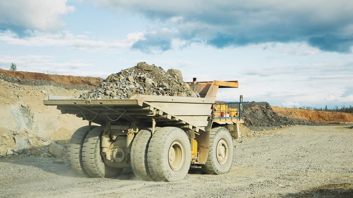 How to Calculate Dump Truck Capacity