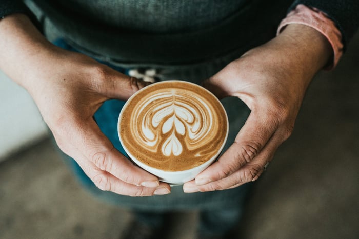Produção de café no Brasil, Colômbia e Peru representa 48% do total mundial
