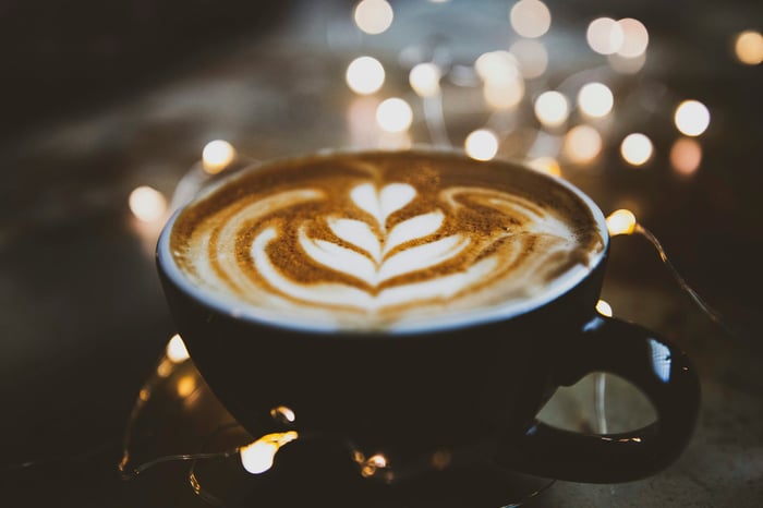 Organização Internacional do Café aponta que melhores perspectivas da oferta levam à correção baixista no mercado de café