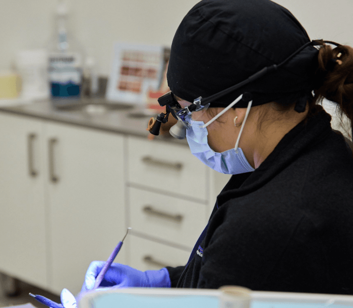 3 Steps To Protect A Broken Tooth Before Reaching An Emergency Dentist