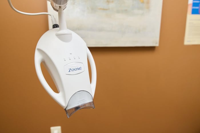 A photo of a dental machine