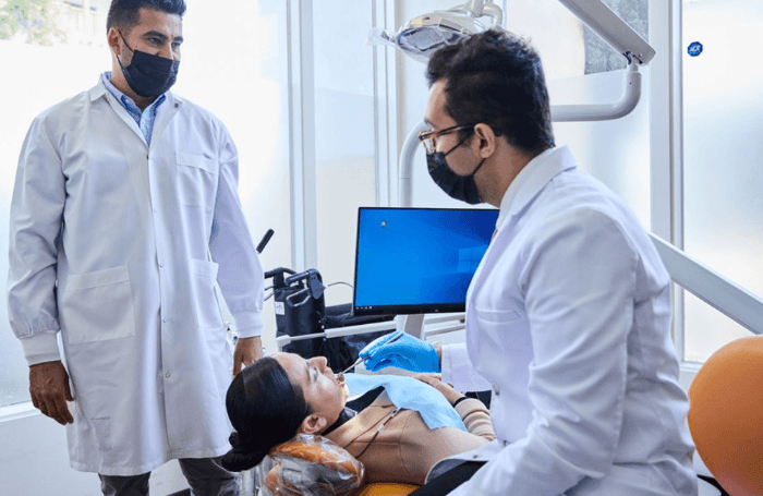How Does Teeth Whitening Work