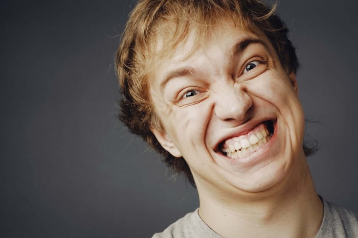 Daily Habits That Damage Teeth