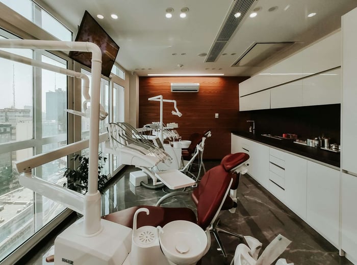 highlighting how often you should go to the dentist to maintain healthy teeth and gums