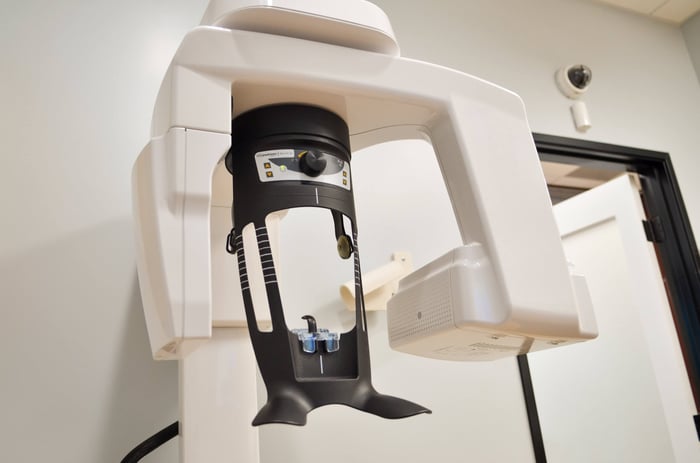 A photo of a dental machine