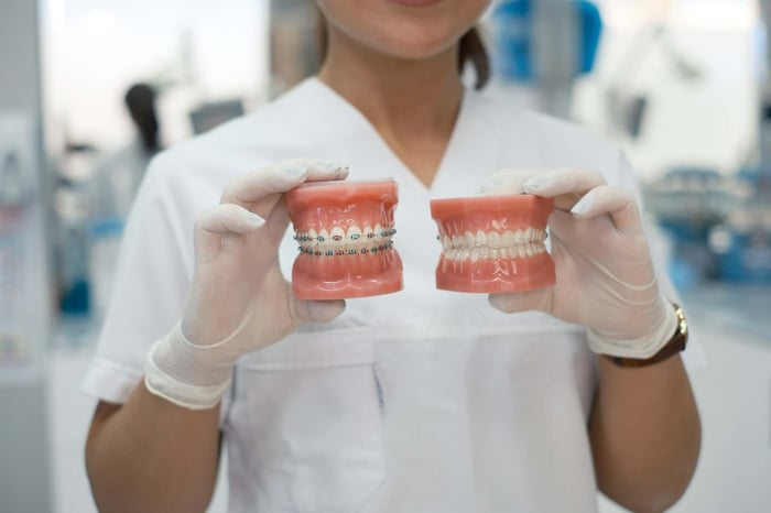 Ways to Ease Discomfort Before Seeing a Dentist When You Have Tooth Pain