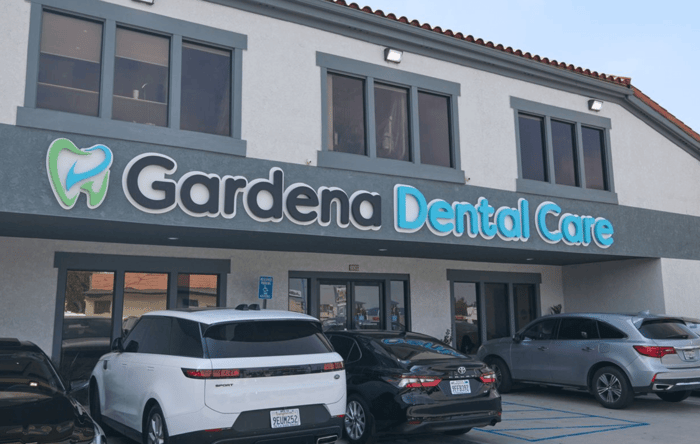 A front of a dental clinic