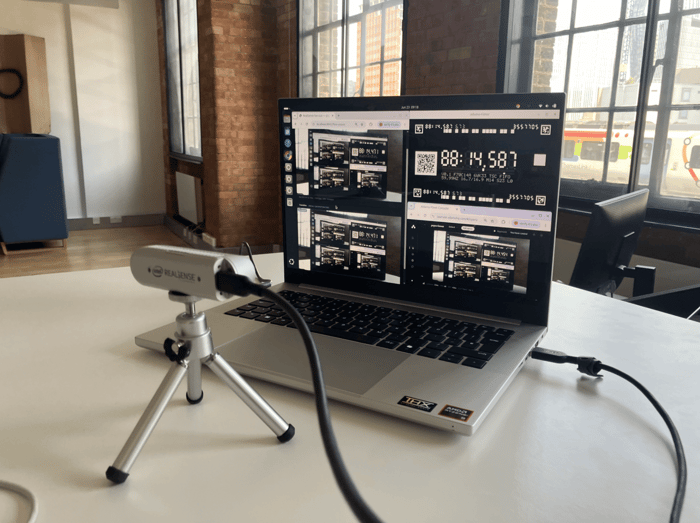 Adamo vs WebRTC benchmarking: Teleoperation under poor networks