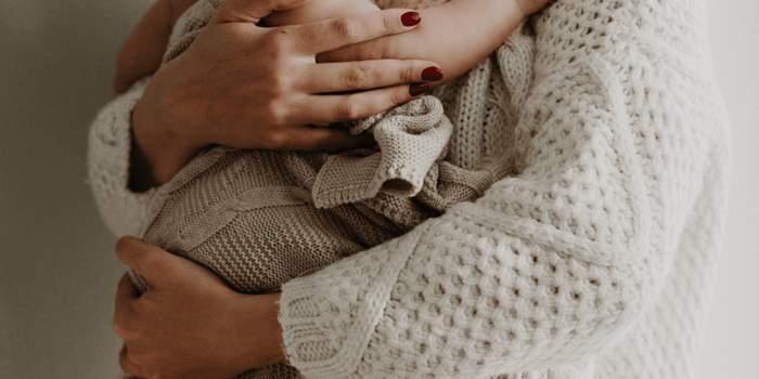 Comment le massage prénatal peut apaiser mon bébé avant la naissance ?