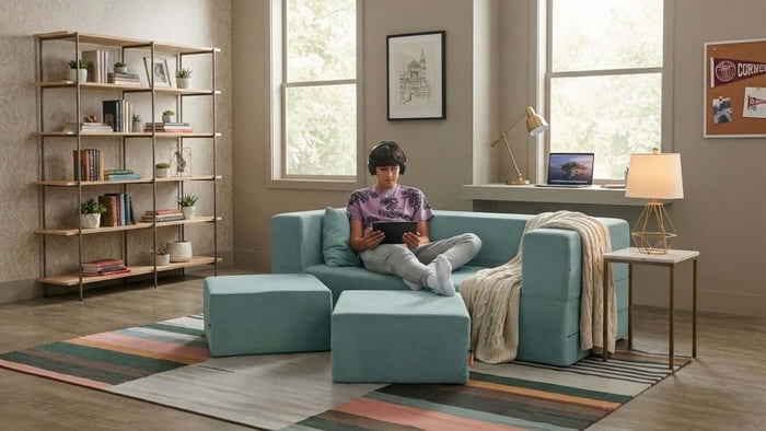 Small Living Room Furniture: A Guide to Maximizing Space