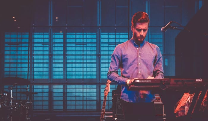 Songwriting Techniques: 13 Ways to End a Song