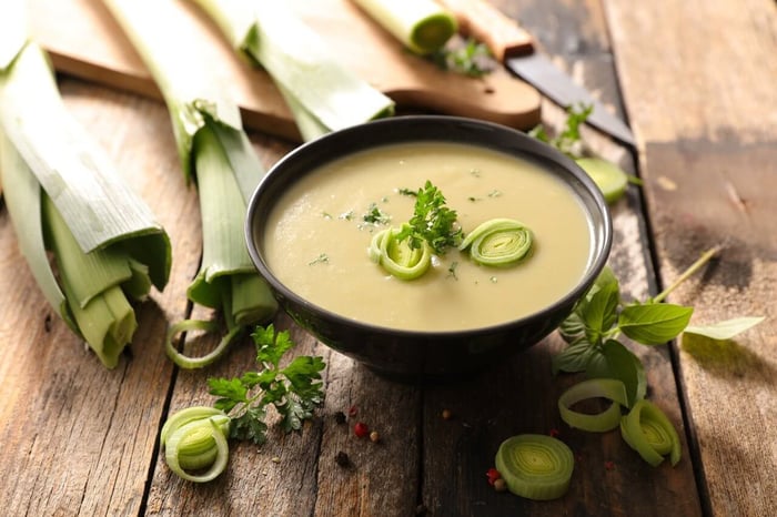 Leek Flakes: Quiet Depth from the Garden’s Long Green Rows