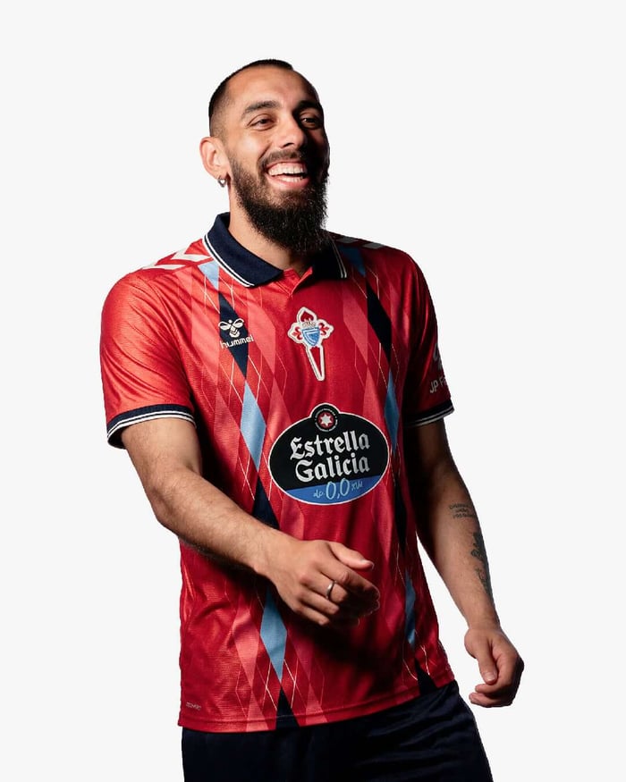 The Five Best Hummel Shirts Released This Season