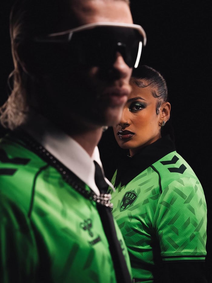 Saint-Étienne's New Jersey Goes Viral