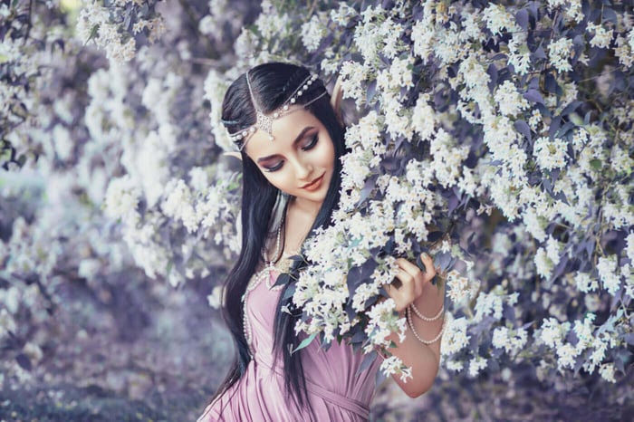 GODDESS SERIES: THE STORY OF FLORA