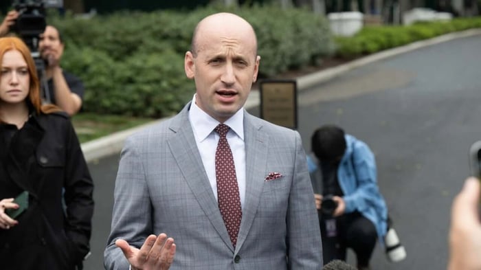 Stephen Miller Estimates One-Third of CDLs Held by Illegal Immigrants