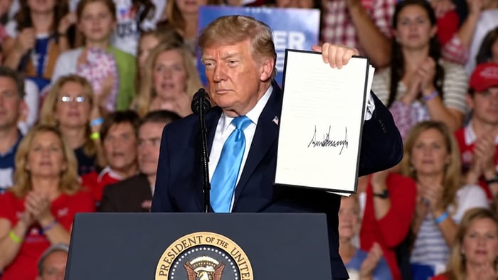Trump Waives Diesel Tax for Truckers and Farmers