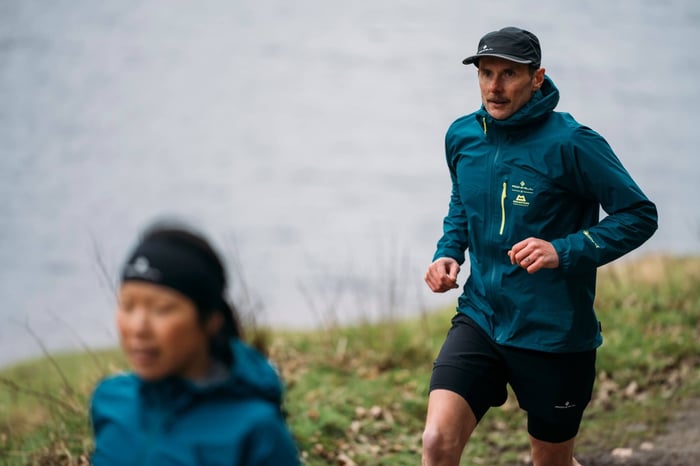 How to Dress for Winter Running: Layers & Visibility with Ronhill and Brooks