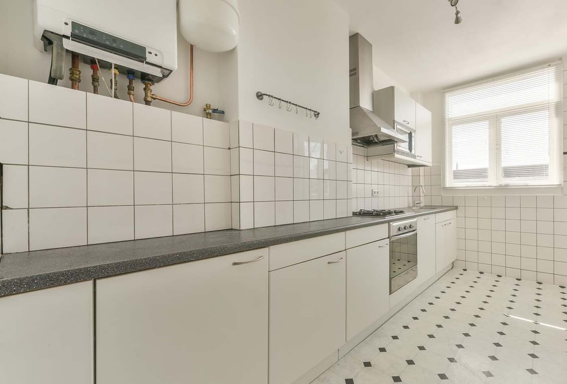 Can We Order Custom Kitchen Tiles in the UK?