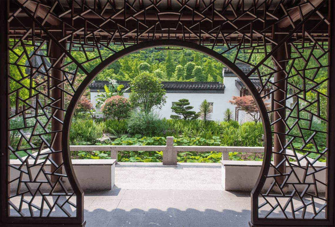 Easy-Peasy Outdoor Backyard Decors From Experts