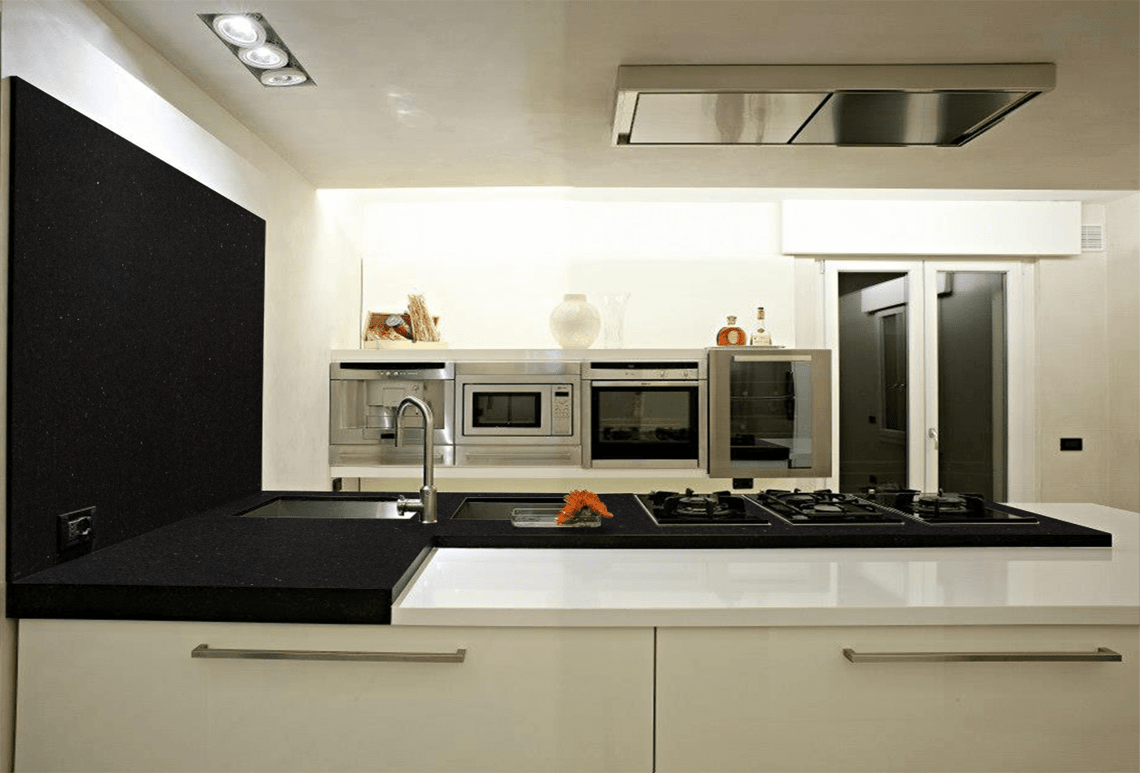 Extreme Night Black Quartz for Stylish Interior Surfaces