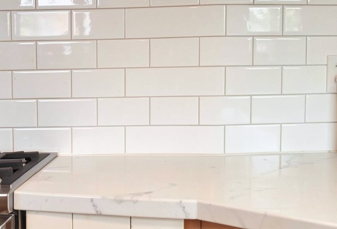 Full-Height Splashback Ideas UK Homeowners Are Choosing
