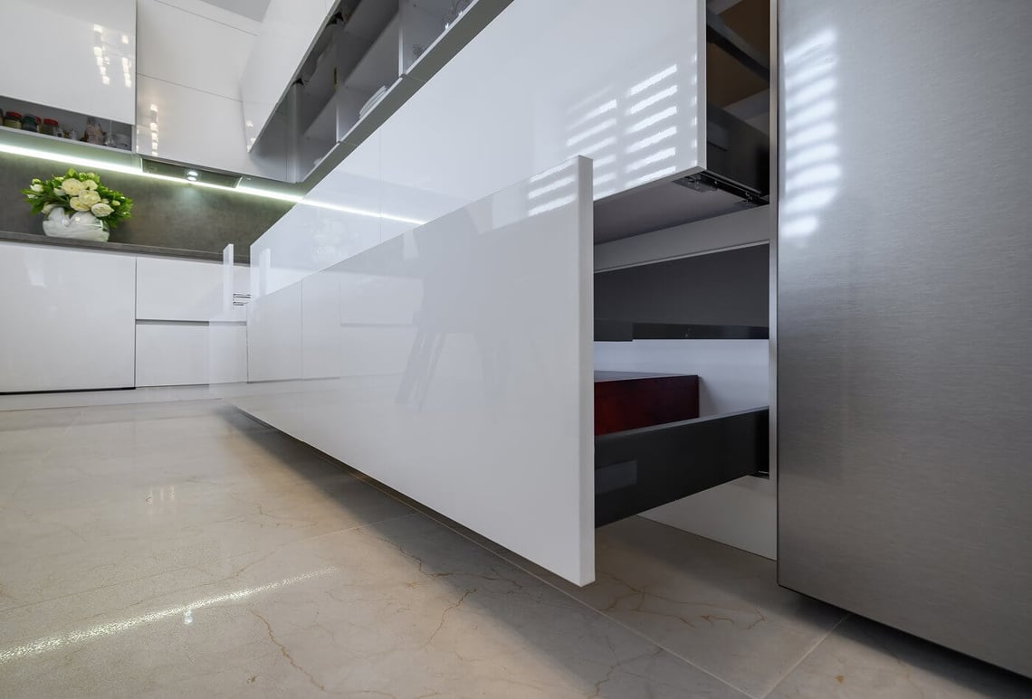 kitchen cupboard edging