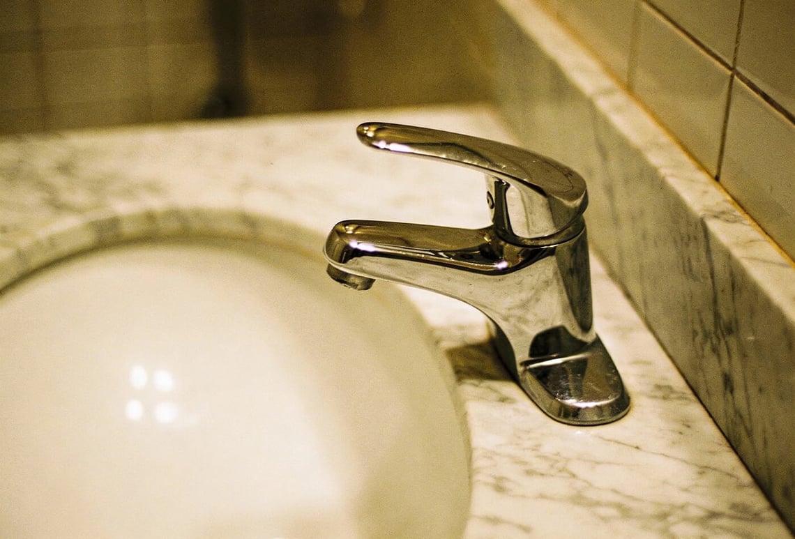 Practical Bathroom Basin Design ChoicesPractical Bathroom Basin Design Choices