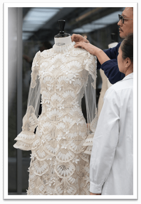 แบรนด์ดังระดับโลกใช้ผ้าลูกไม้อย่างไร? - Dior