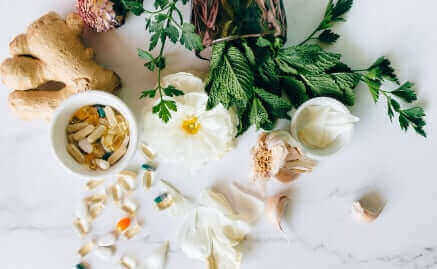 Tetrahydrocurcumin molecular structure compared to curcuminoids showing enhanced bioavailability