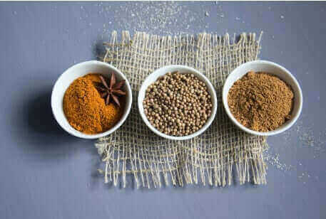Fresh turmeric root showcasing the source of curcumin's healing power