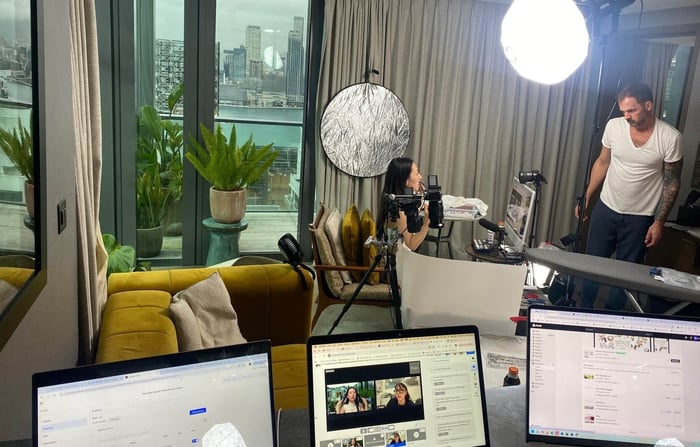 Pearl Livestreaming from Hong Kong