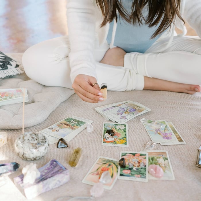 Hvordan legge tarotkort for den kommende uken?