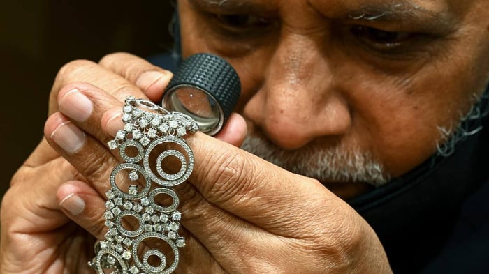 Know This Jewellery Jargon To Beat The Jeweller!