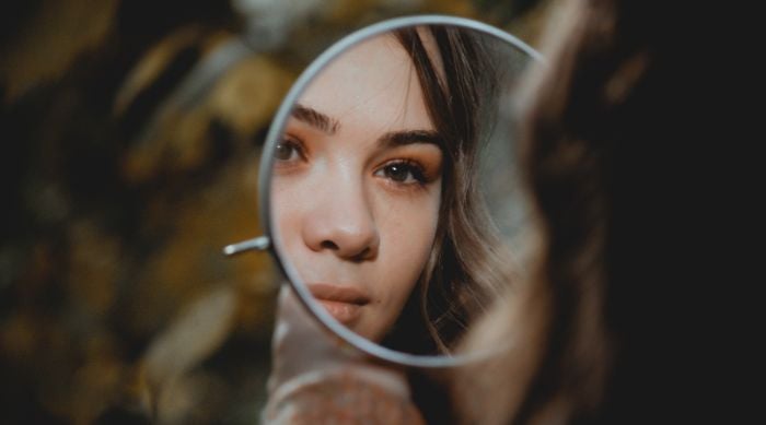 Alcoholic Face: How to Spot It + Reverse the Damage