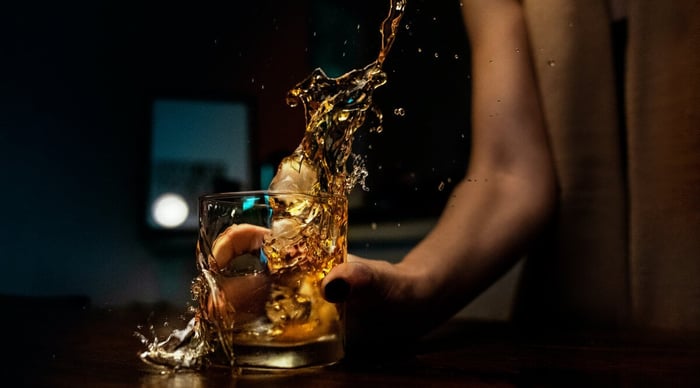 40 Best Non-Alcoholic Spirits [+ NA Wine & Beer]