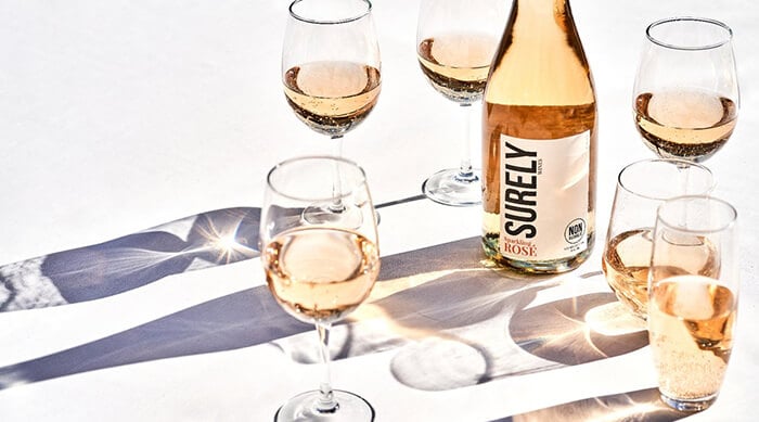 What Is Non-Alcoholic Wine [How It’s Made + Nutrition Facts]