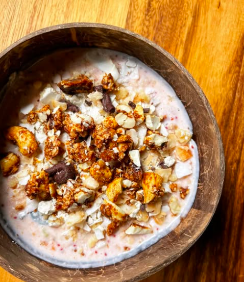 Strawberry Peach Vegan Overnight NOatmeal
