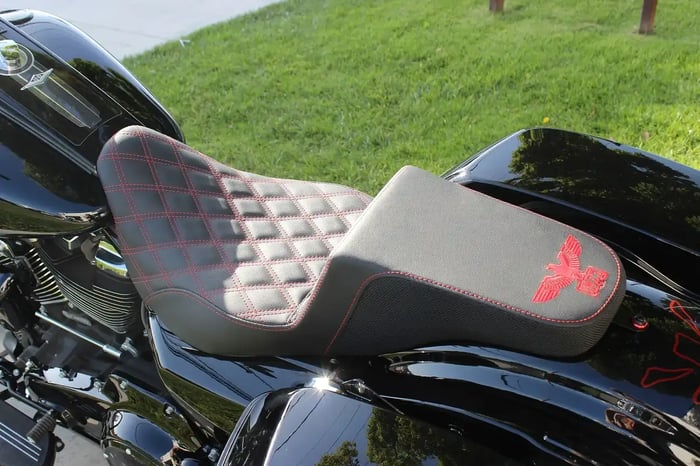 5 Best Motorcycle Saddlemen for 2022 (Top Rated and Reviewed)