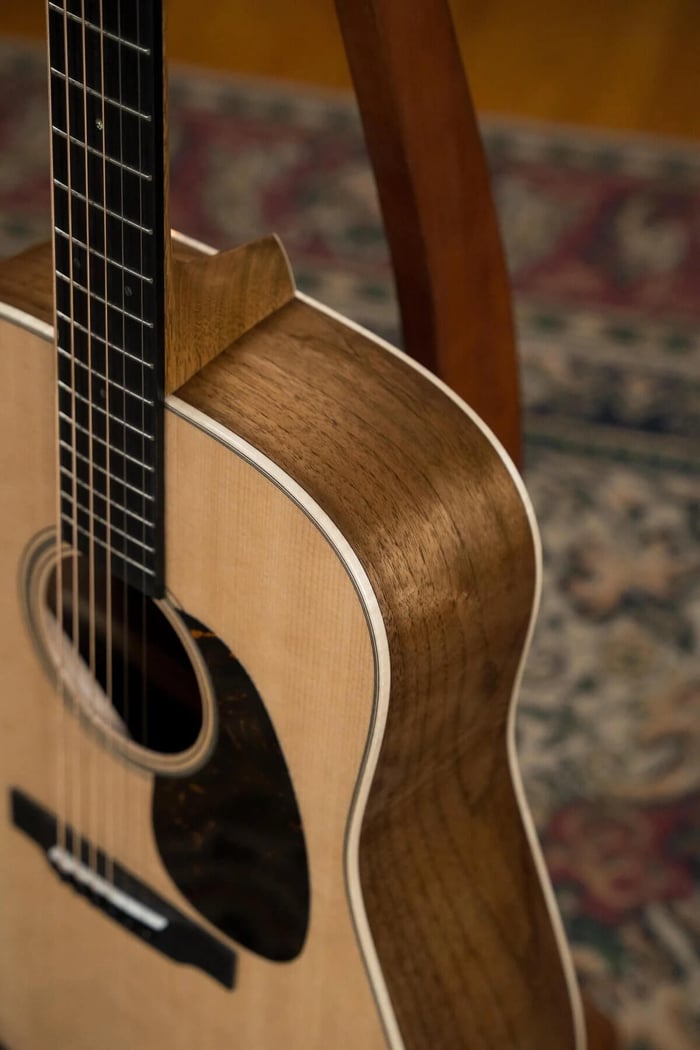 Martin Custom Shop OOO-28 Style Spruce/Black Walnut 14 Fret Acoustic Guitar