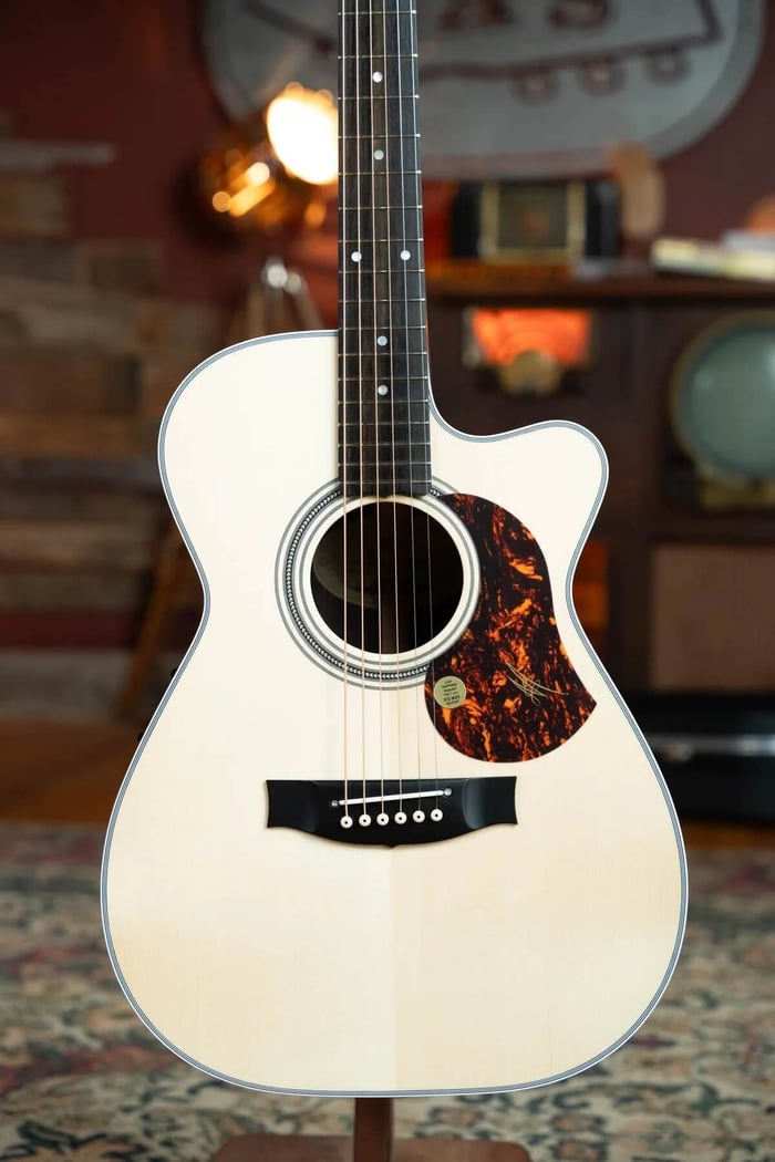 Maton Guitars Standard Series