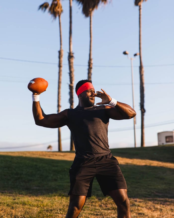 Why Do Football Players Wear Wristbands & Armbands?