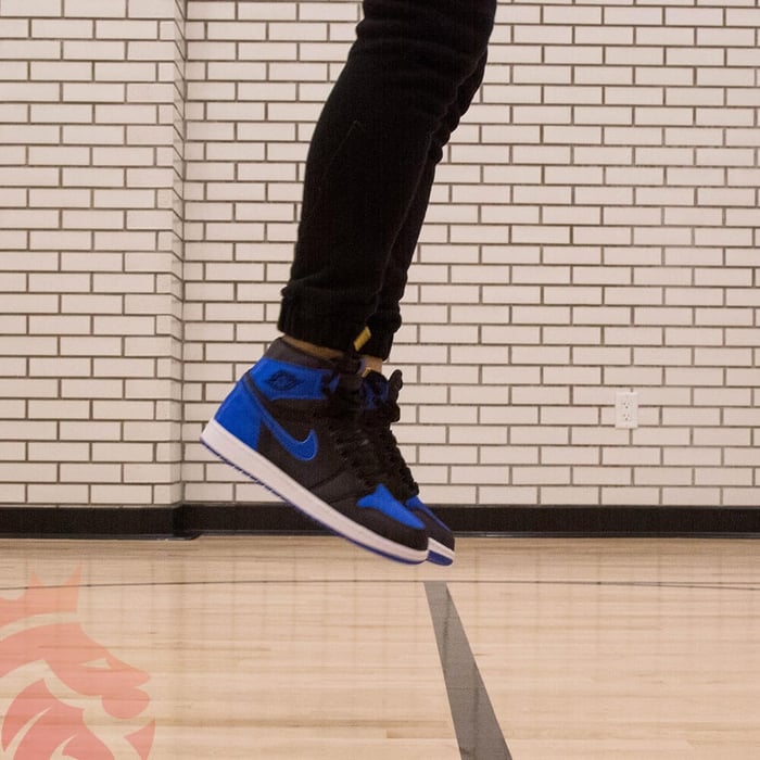 Air Jordan 1 Retro Satin “Royal”