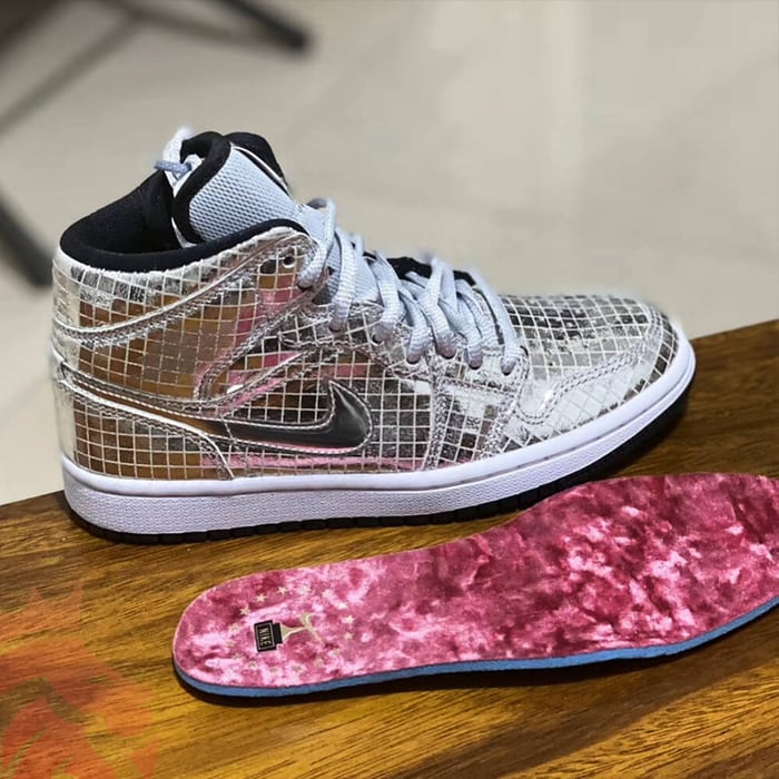 Air Jordan 1 Mids “Disco Ball”
