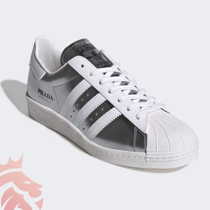国内発送!VIP先行販売PRADA x ADIDAS SUPERSTAR Silver llic First Look: Prada x adidas Superstar 